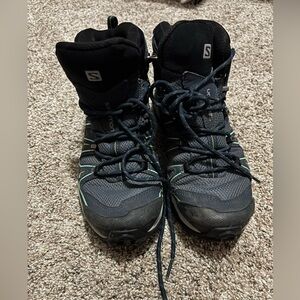 Salomon Women’s Navy Hiking Shoes